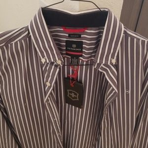 Casual Brand New Button up Victorinox